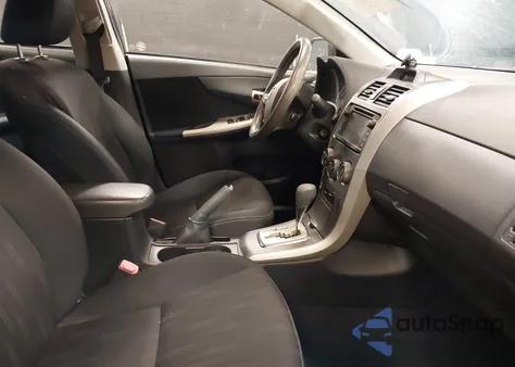 2013 Toyota Corolla S из США, поврежденный, VIN 2T1BU4EE4DC044555